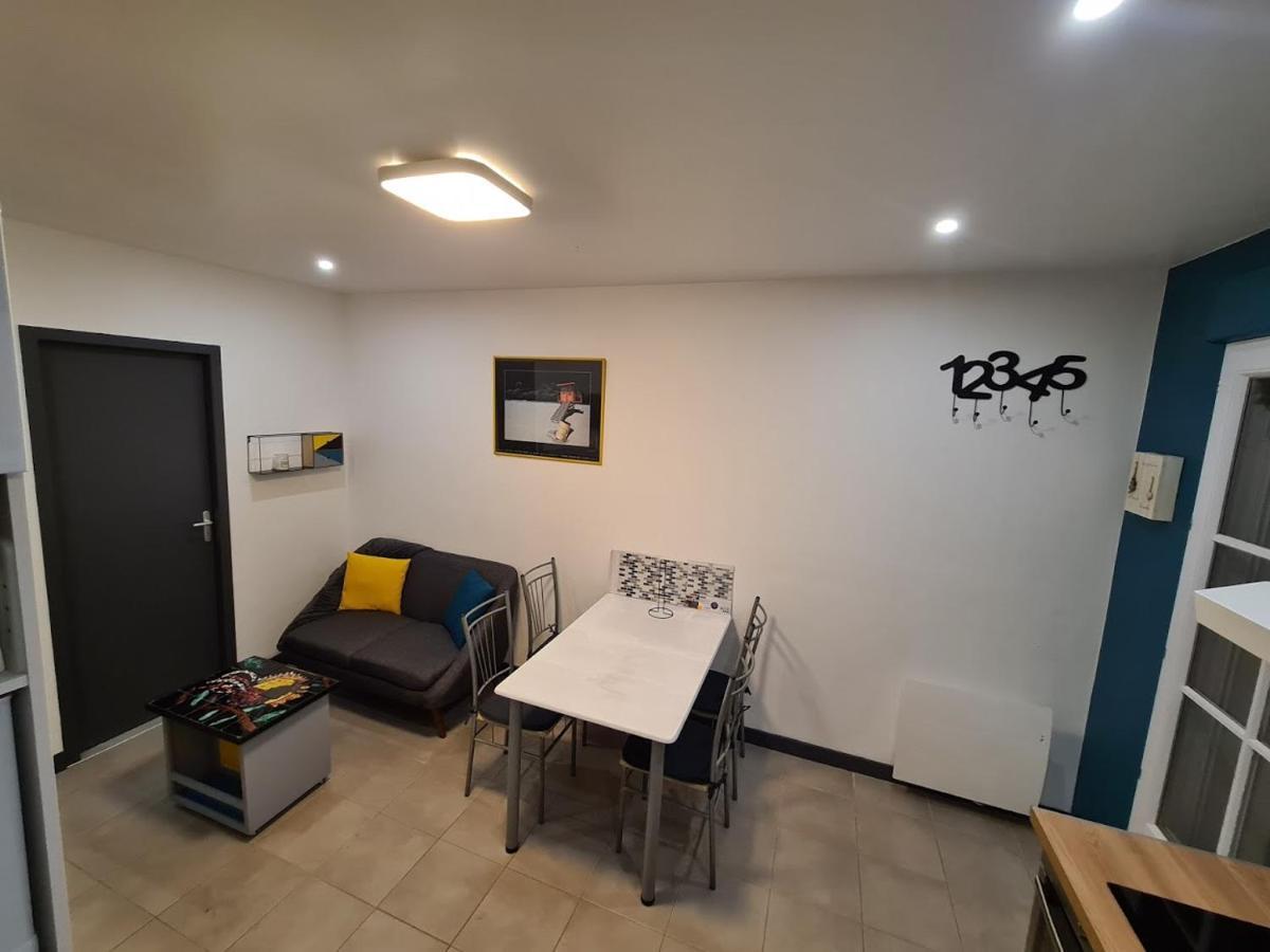 Maison 2 Chambres Parking Linge De Lit Fourni Ле-Сабль-д’Олон Экстерьер фото